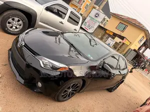 Toyota Corolla LE Premium 4dr Sedan (1.8L 4cyl CVT) 2015 Black