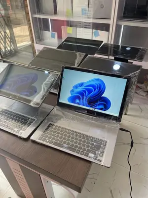 Laptop Acer Aspire R7-572 8GB Intel Core i5 SSD 256GB