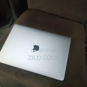 Laptop Apple MacBook 2018 16GB Intel Core i7 SSD 512GB