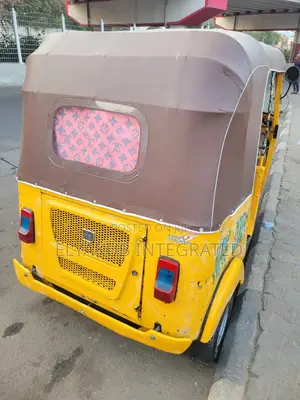 Tricycle 2018 Yellow
