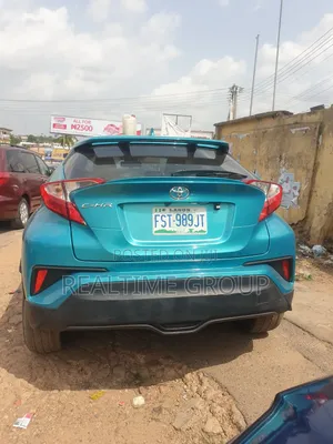 Toyota C-HR XLE FWD Sport Utility (2.0L 4cyl 2AM) 2018 Green