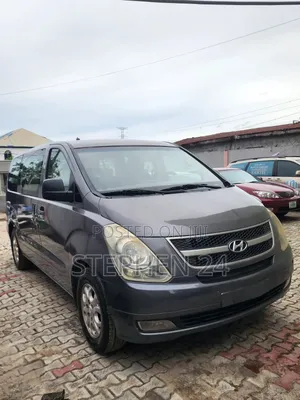 Hyundai H1 2.4 GLS 2012 Brown