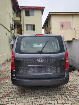 Hyundai H1 2.4 GLS 2012 Brown