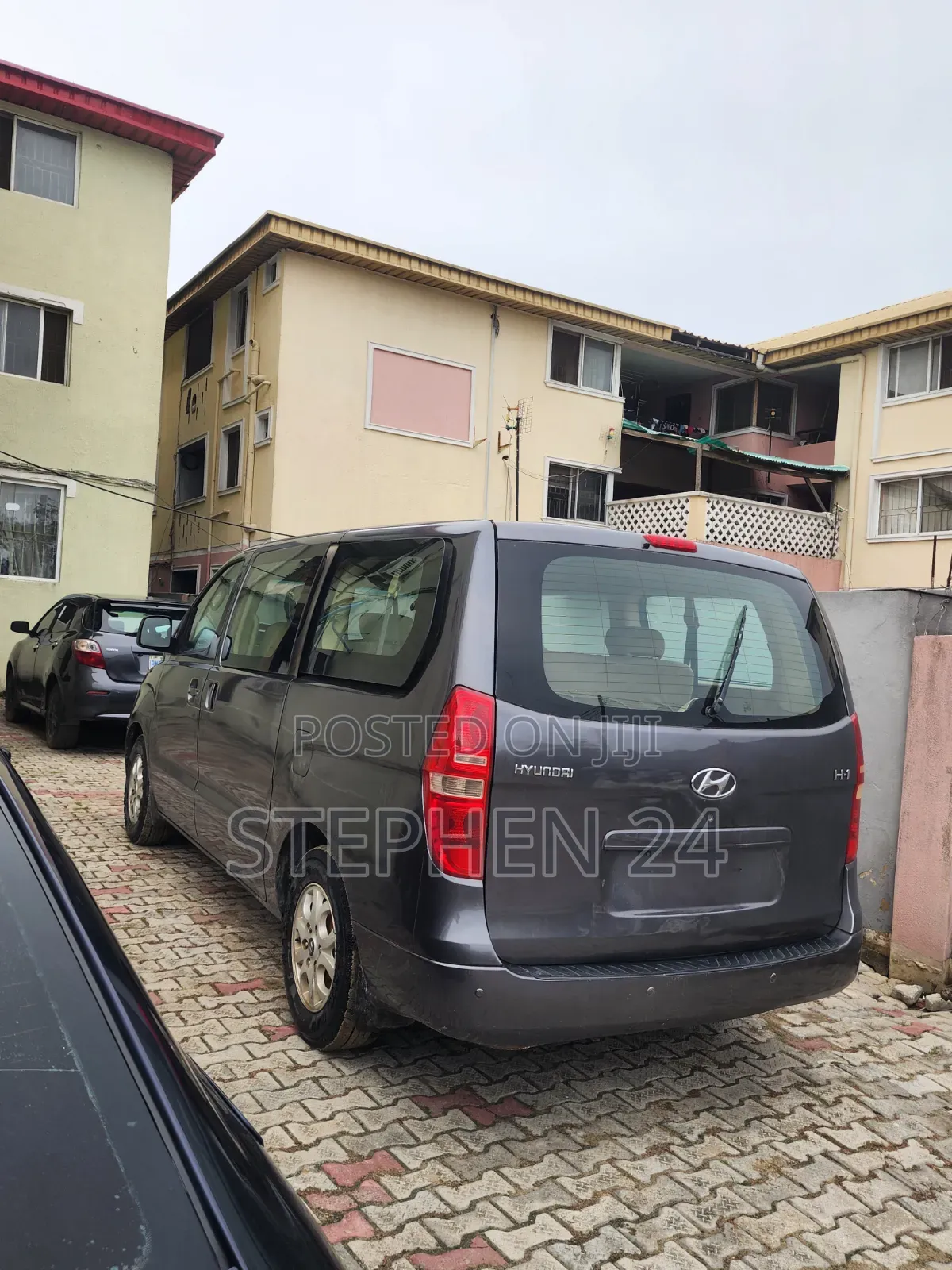 Hyundai H1 2.4 GLS 2012 Brown