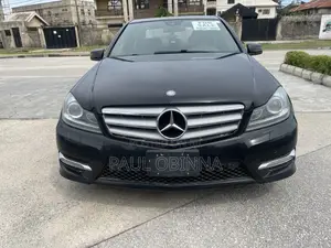 Mercedes-Benz C300 Luxury 4Matic Sedan AWD (3.5L 6cyl 7A) 2013 Black