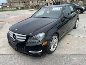 Mercedes-Benz C300 Luxury 4Matic Sedan AWD (3.5L 6cyl 7A) 2013 Black