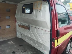 Volkswagen Transporter 2005 Red