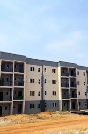 2bdrm Block of Flats in Brains & Hammers for sale