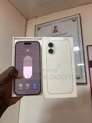 Apple iPhone 16 128 GB White