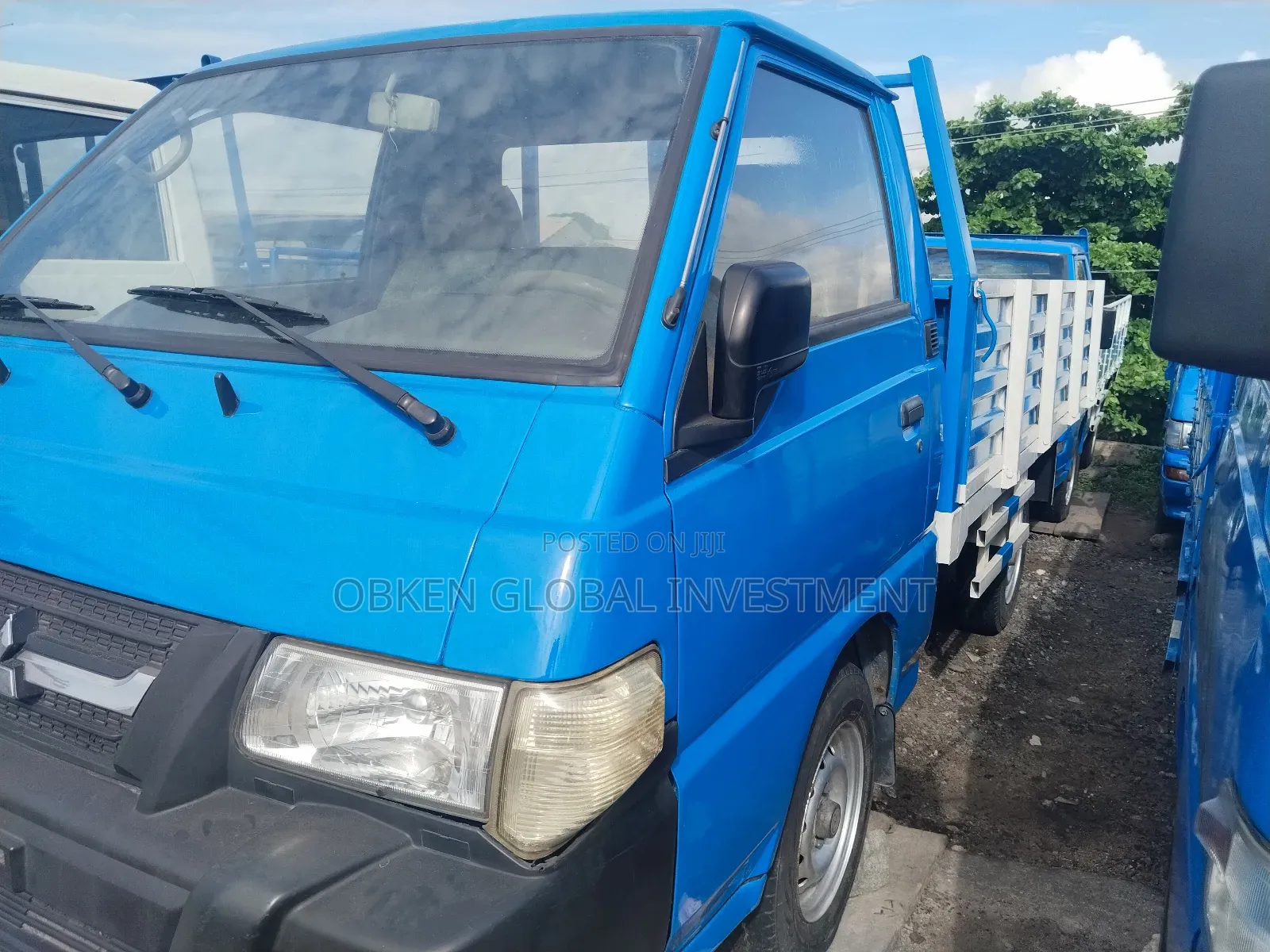 Mitsubishi Delica 2014 Blue