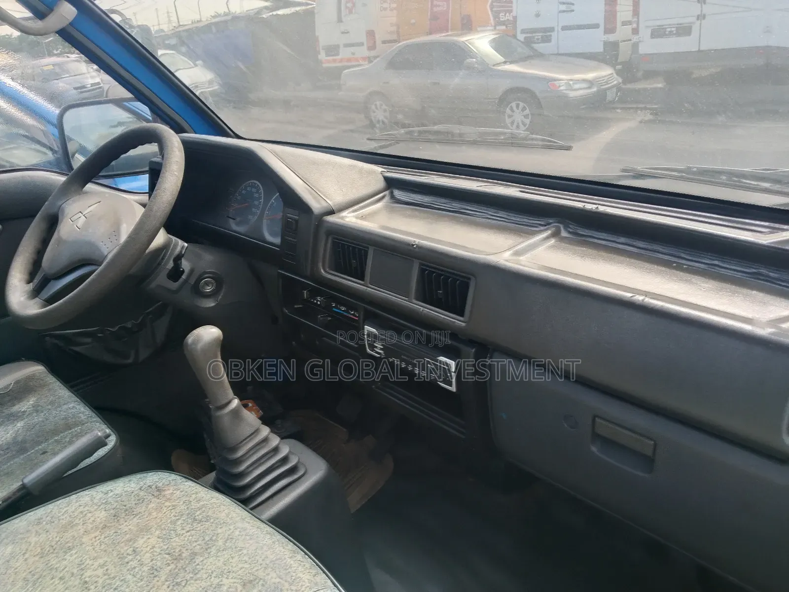 Mitsubishi Delica 2014 Blue