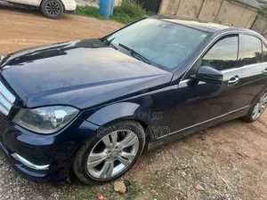 Mercedes-Benz C300 Luxury 4Matic Sedan AWD (3.0L 6cyl 7A) 2011 Blue