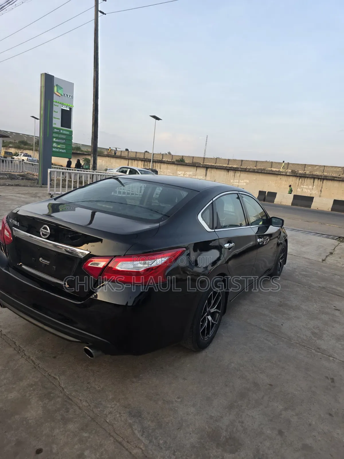 Nissan Altima 2.5 2016 Black