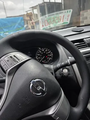 Nissan Altima 2.5 2016 Black