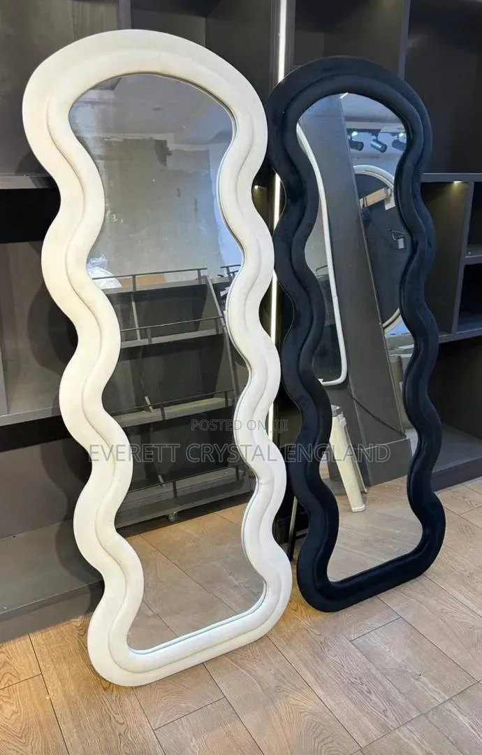 Free Standing Making Up Mirror