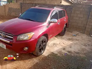 Toyota RAV4 2009 Red