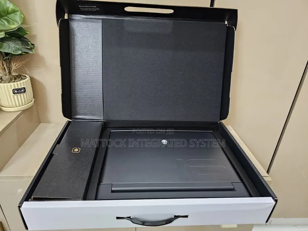 Laptop Dell 16GB AMD Ryzen 9 SSD 1T