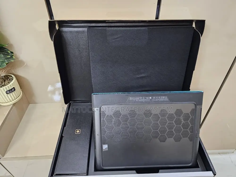 Laptop Dell 16GB AMD Ryzen 9 SSD 1T