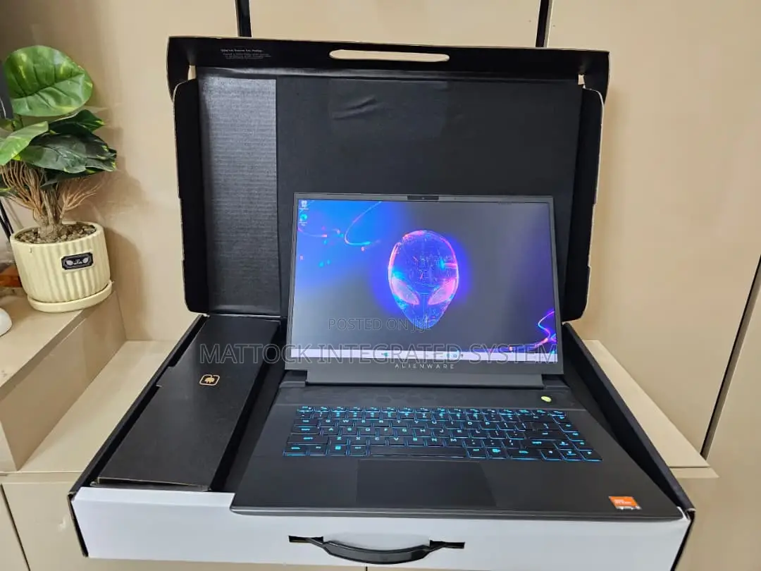 Laptop Dell 16GB AMD Ryzen 9 SSD 1T