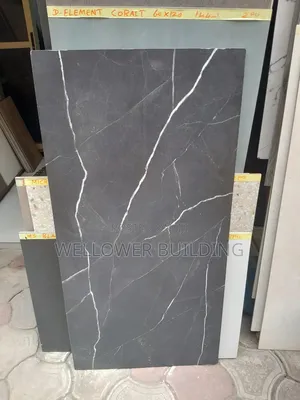 Black Framentti Tiles