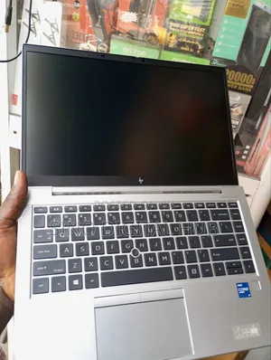 Laptop HP EliteBook 840 G8 16GB Intel Core i7 SSD 512GB
