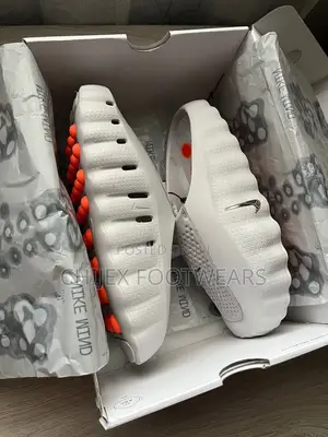 Nike Mind 001 Mules
