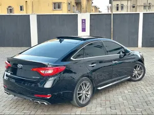 Hyundai Sonata Sport 4dr Sedan (2.4L 4cyl 6A) 2015 Black
