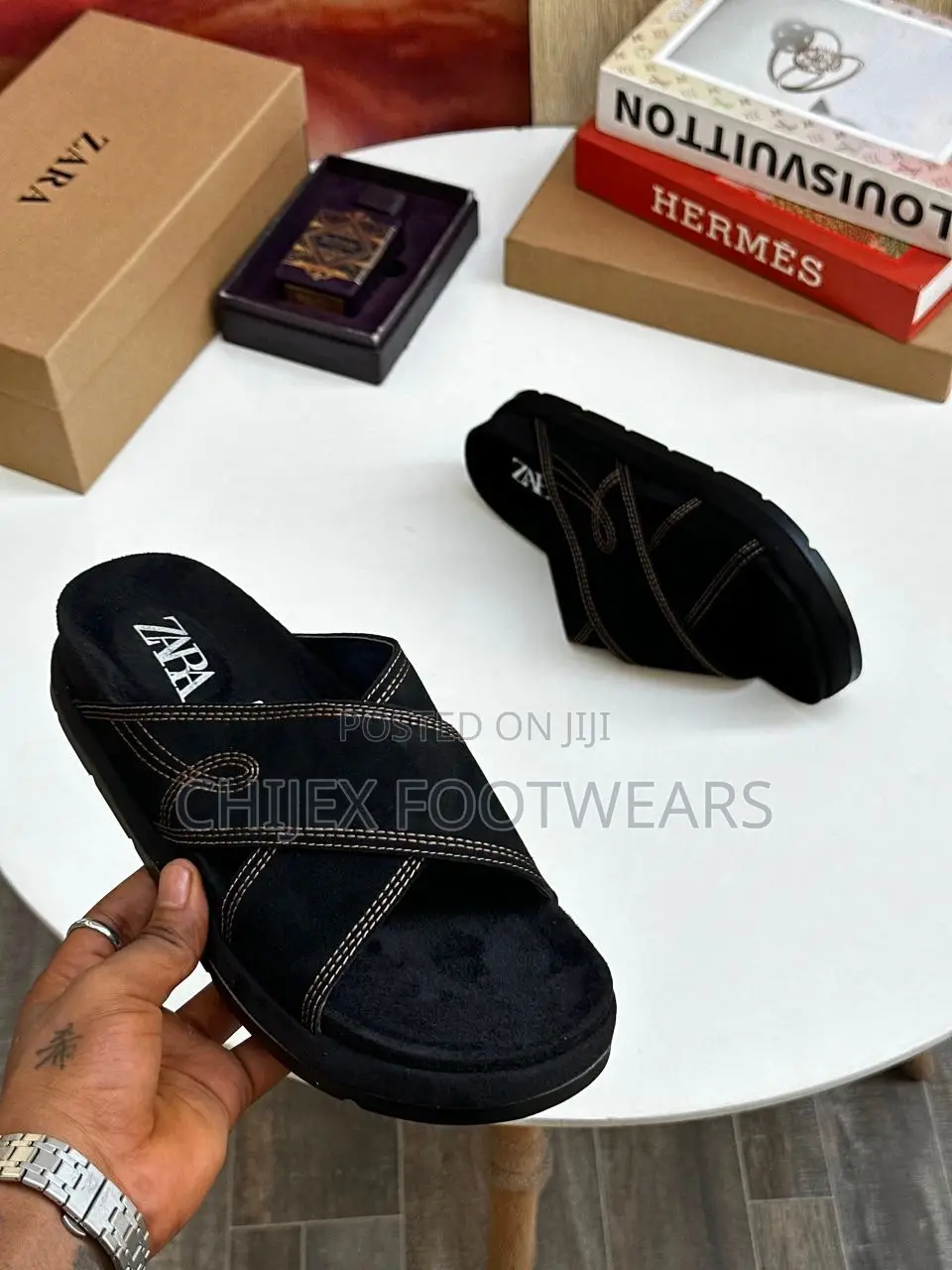 Zara Slides (Black)