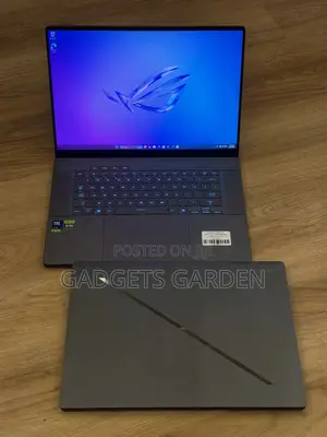 Laptop Asus ROG Strix G16 G614 16GB Intel Core Ultra 9 SSD 1T
