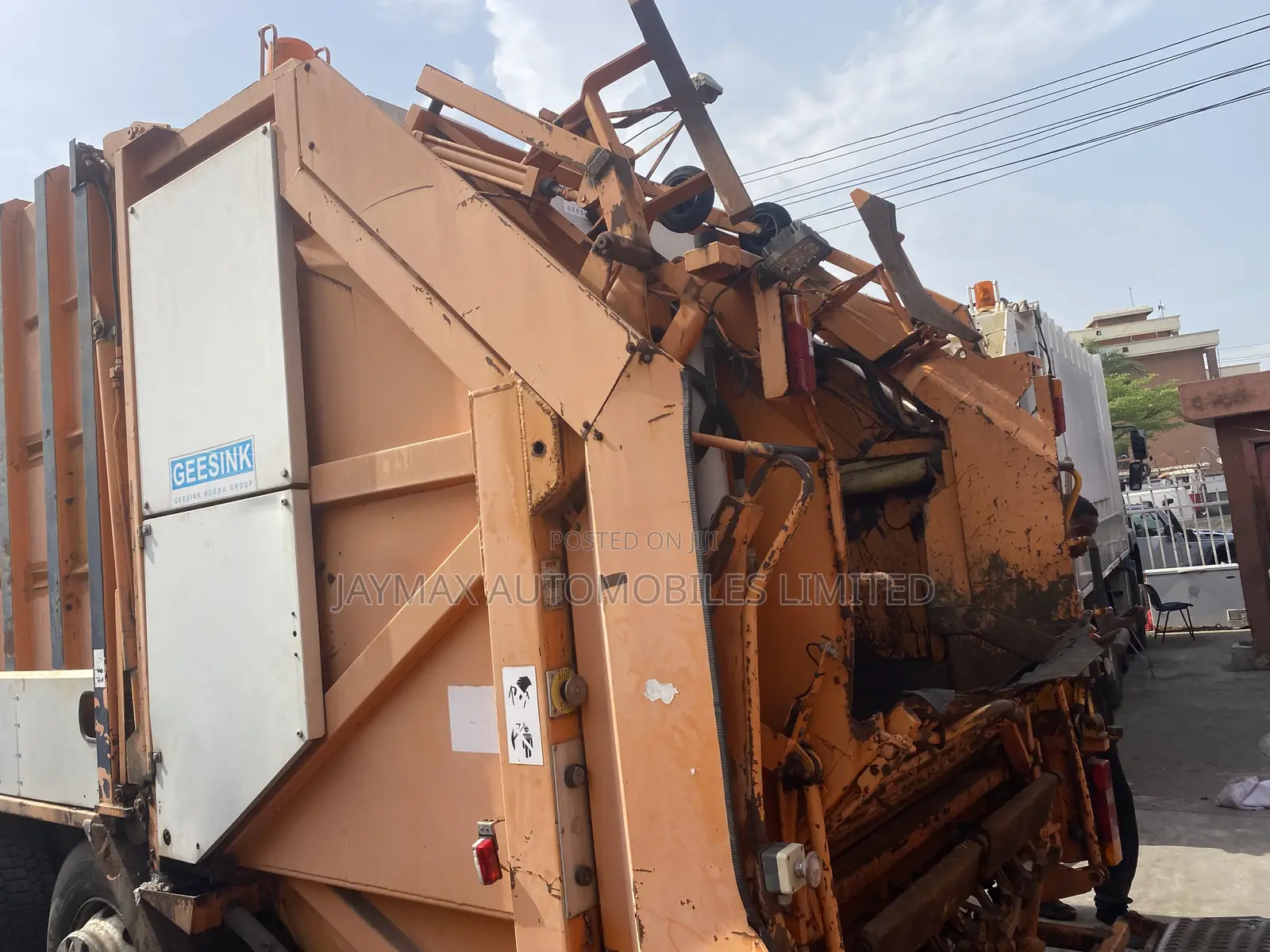 Mercedes Benz Garbage Compactor