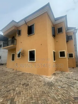 3bdrm Block of Flats in Aruogba Off Airport, Benin City for rent