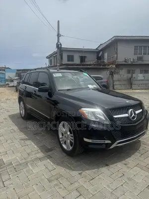 Mercedes-Benz GLK-Class 350 2014 Black