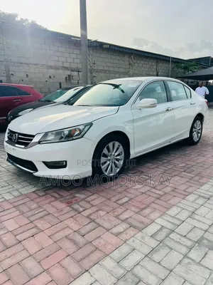 Honda Accord Touring 4dr Sedan FWD (3.5L 6cyl 6A) 2013 White