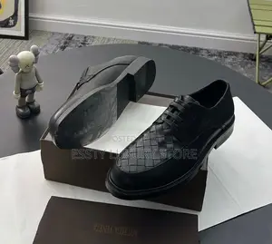 New Bottega Venetta Wooven Leather Lace Up Corporate Shoe