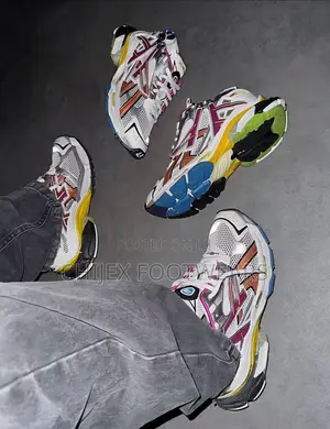 Balenciaga Runner Sneakers! 