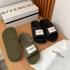 Gucci Fine Slides !