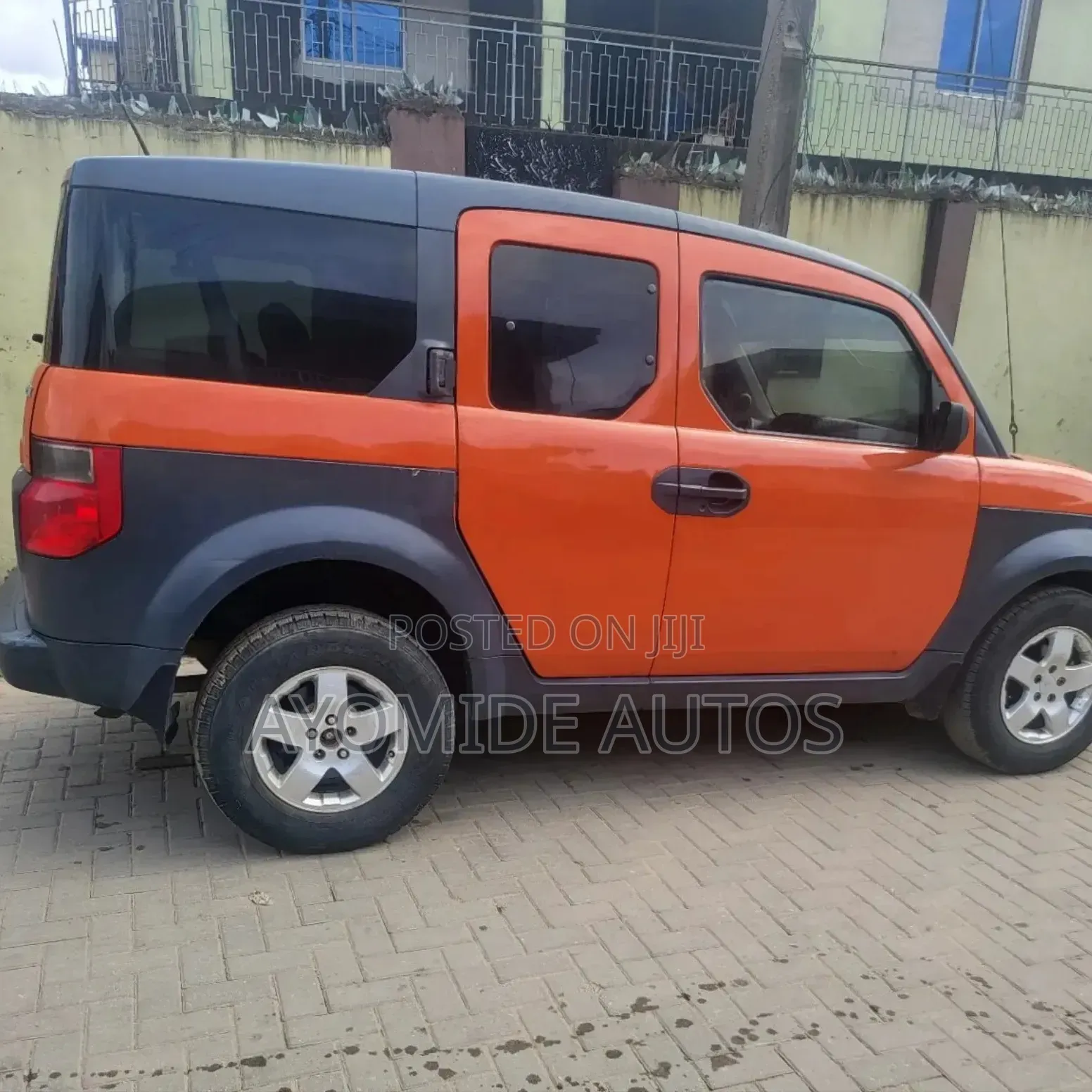 Honda Element LX Automatic 2005 Orange
