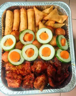 Finger Foods and Natural Drinks