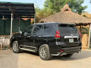 Toyota Land Cruiser Prado 2012 Black