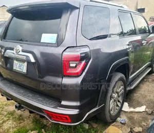 Toyota 4-Runner Limited 4WD 2011 Gray