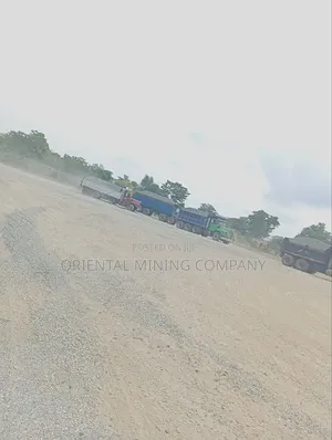China Oriental Iron Black Chippings and Granite