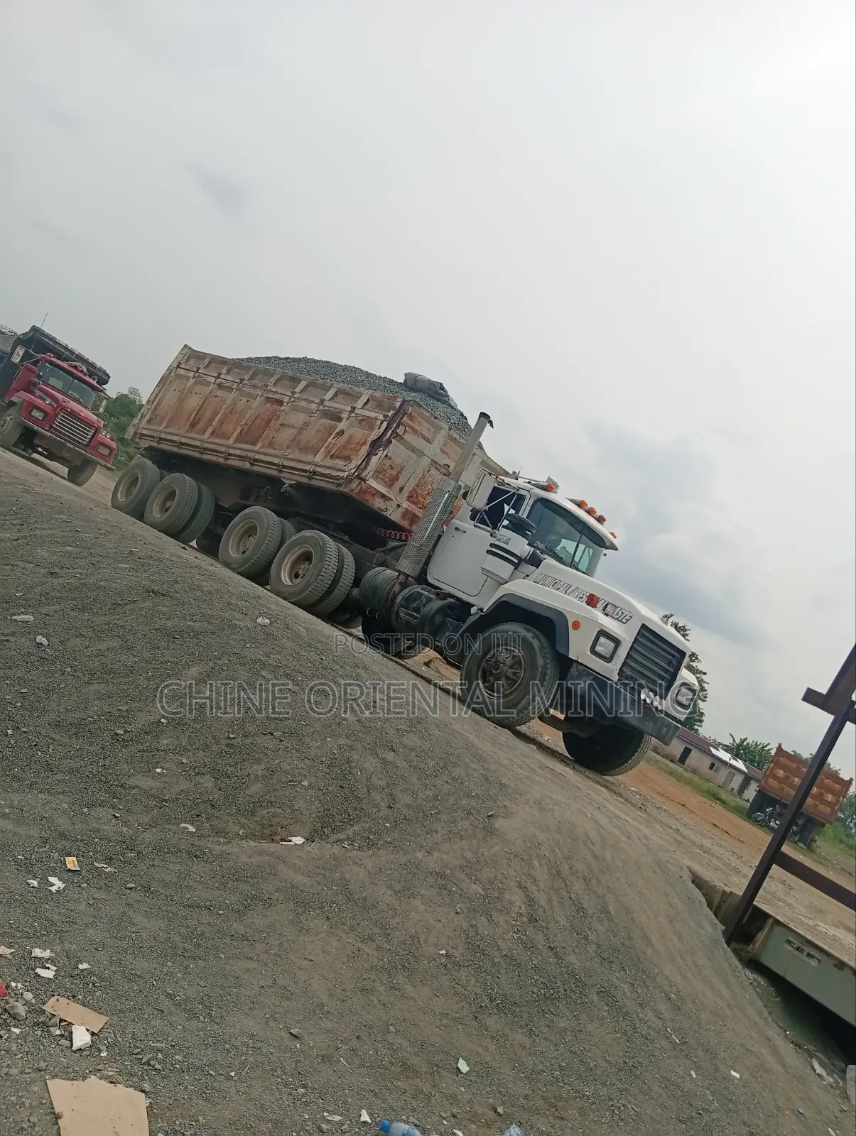 Iron Black Chippings and Granite, Payment on Delivery