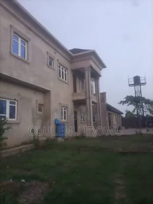4bdrm Duplex in Obafemi-Owode for sale