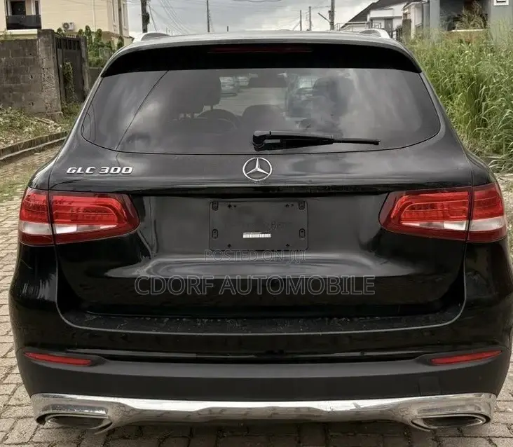 Mercedes-Benz GLC-Class 2016 Black
