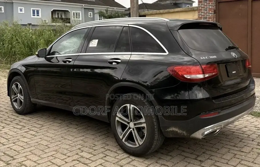 Mercedes-Benz GLC-Class 2016 Black