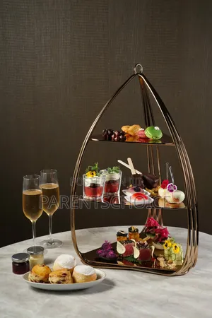 Stainless Steel Plum Flat Three Snack Stand