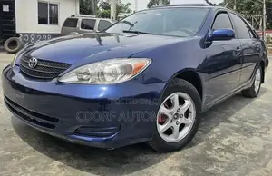 Toyota Camry LE 4dr Sedan (2.4L 4cyl 5M) 2004 Blue