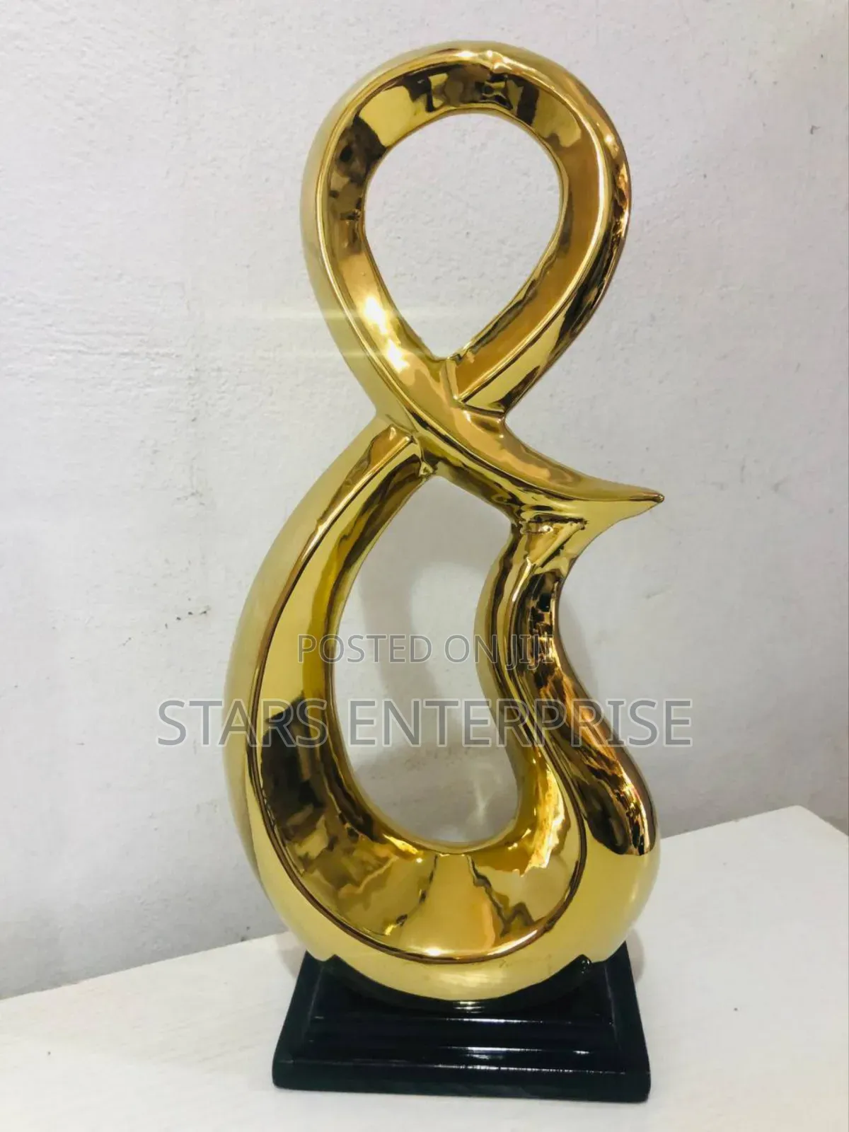 Classic Spiral Decor