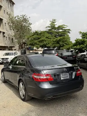 Mercedes-Benz E350 Base 4dr Sedan RWD (3.5L 6cyl 7A) 2012 Gray