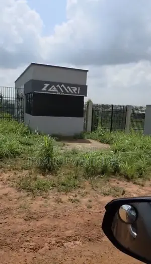 One Acre in Zamari Hill Estate Mowe